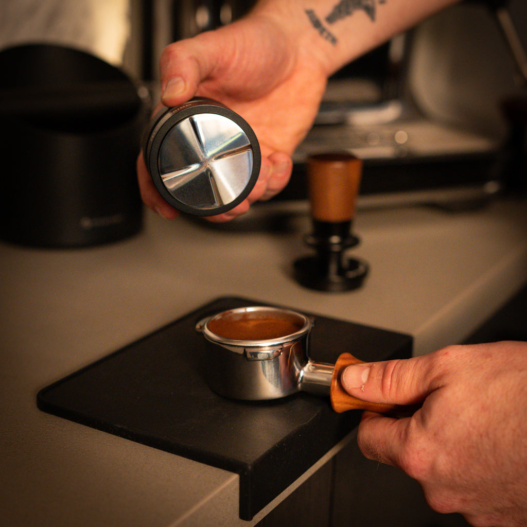 Hypergrind Gravity Distributor Tool (Black/Walnut) in use